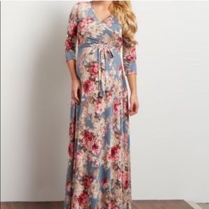 Beautiful pinkblush maternity dress